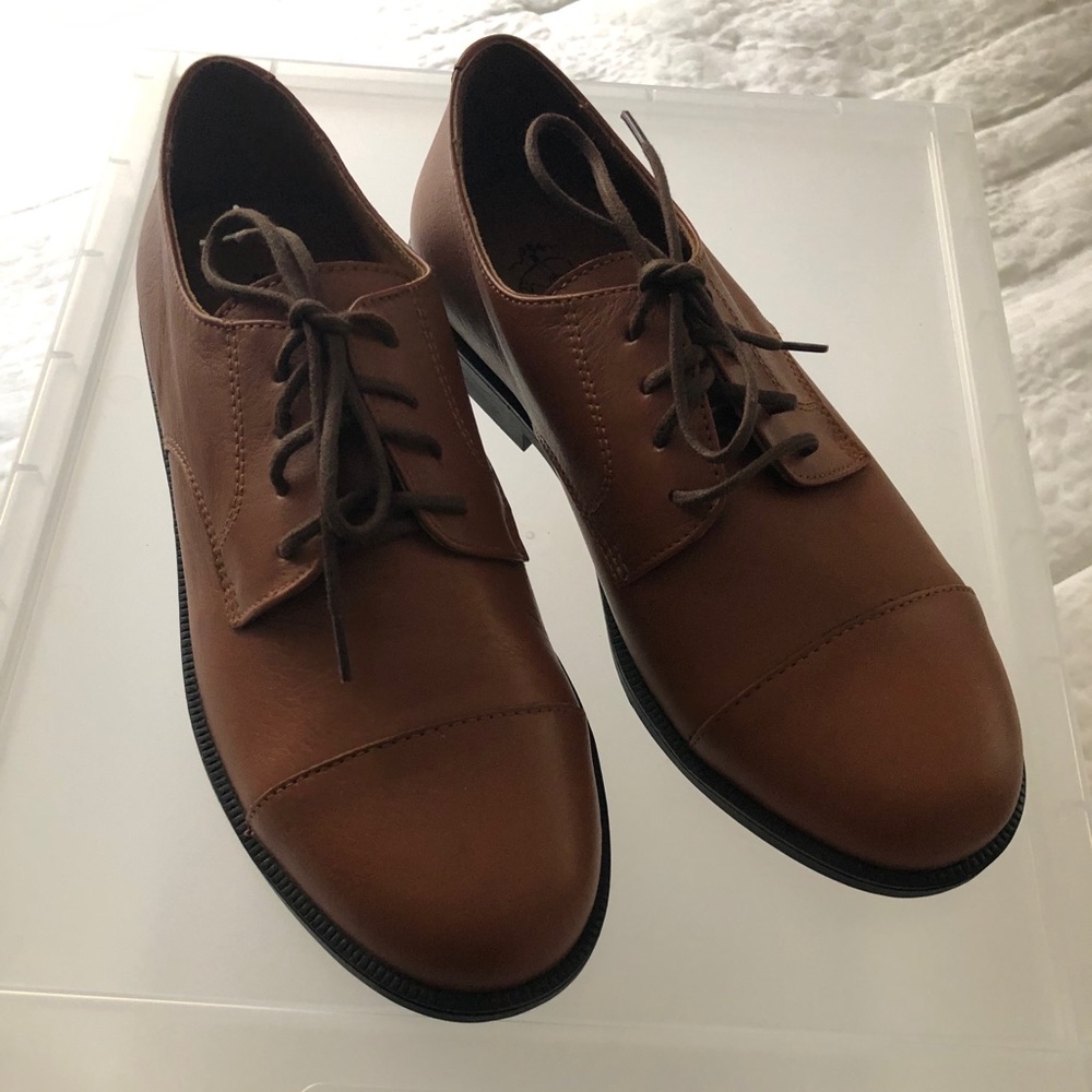 NWT Brooks Brothers Lace Up Dress Shoes